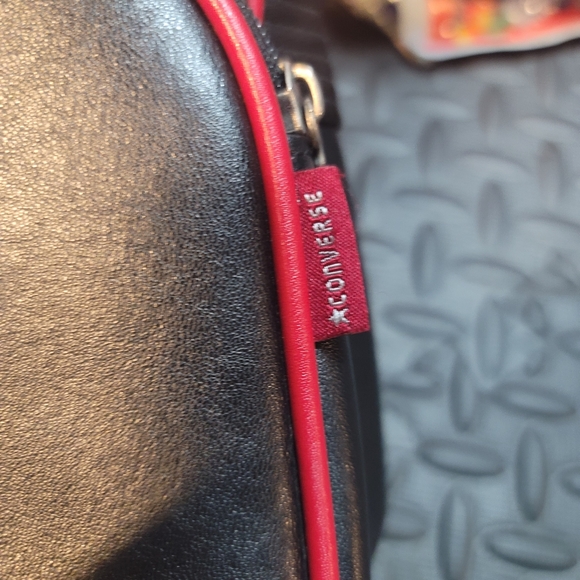 Converse All Star Chuck Taylor messanger crossbody Bag - Picture 7 of 8